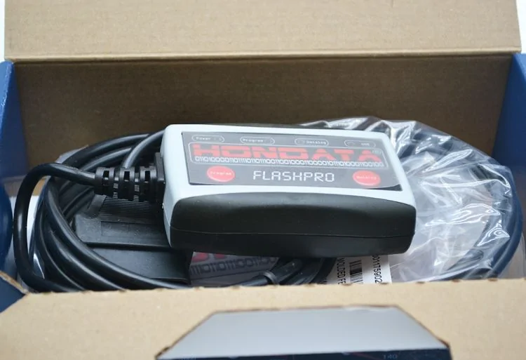HD-G-FLASHPRO-1_750x513.webp