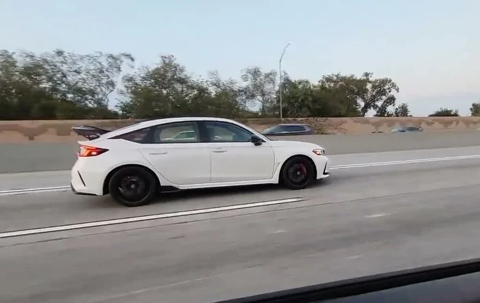 Video: FL5 spotted on SoCal freeway