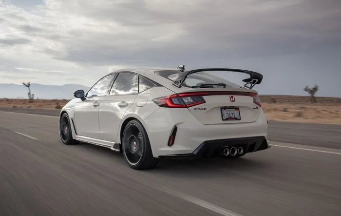 2023 Civic Type R First Test: The Numbers Are Surprising [Motortrend Review]