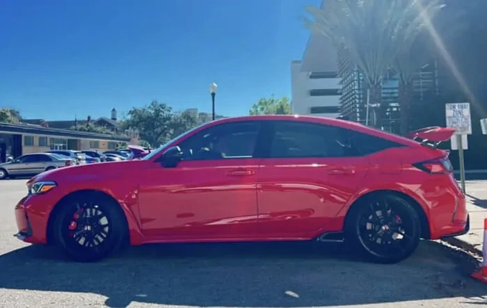 Photos: Paint matched wing on FL5