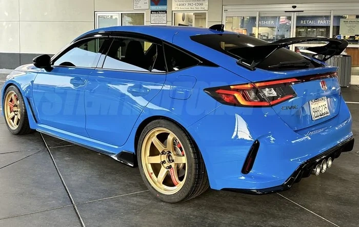 Rays Volk TE37 x Boost Blue TE37 on FL5 Civic Type R!