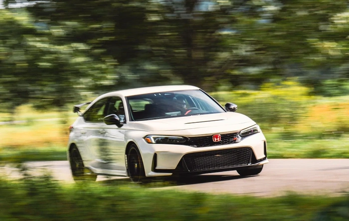 2026 Type R FL5 price rises to $46,895 ($48,090 after destination charge)